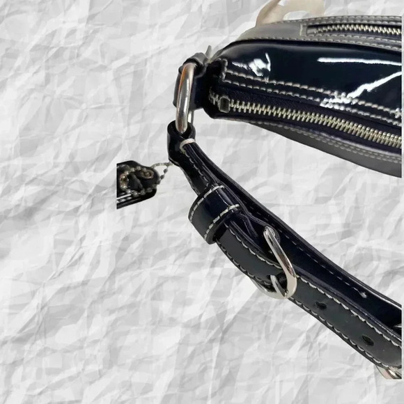 COACH Laura Hobo Bag Navy/cream - Picture 8 of 16